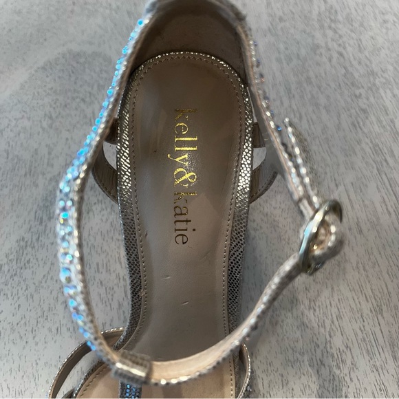 Kelly & Katie heels 👠 - Picture 10 of 12